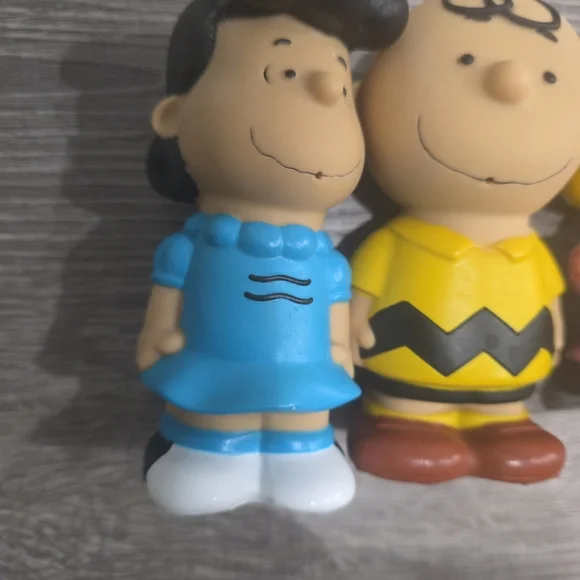 Peanuts JP Just Play Charlie Brown & Co Squishy Rubber Figures Vintage. - Picture 3 of 3